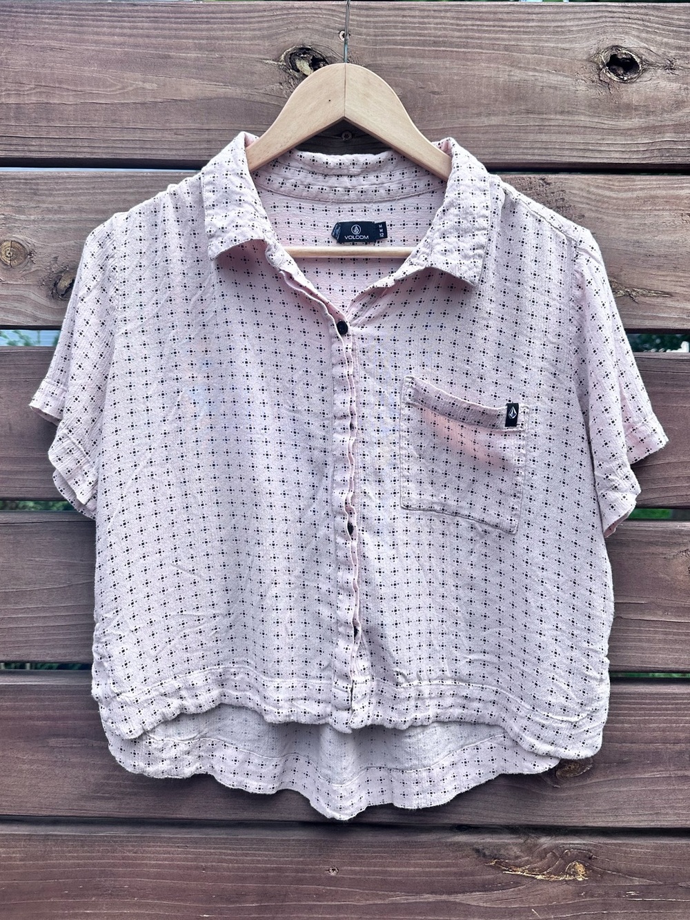 Volcom Women’s Soft Lightweight Viscose Beige Cropped Button-Up Shirt